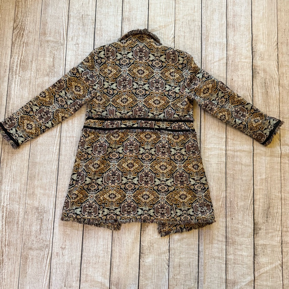 Chico’s Tapestry Jacquard Topper Coat Size 8/10 Fringe-Trim Baroque Brown Tan - Picture 10 of 15